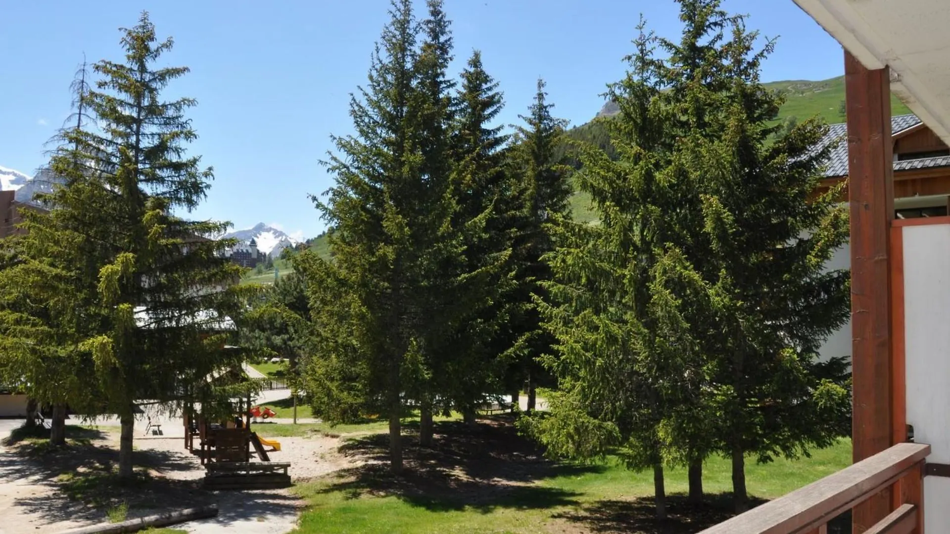 Apartment Eperon 3 By Interhome Les Deux Alpes